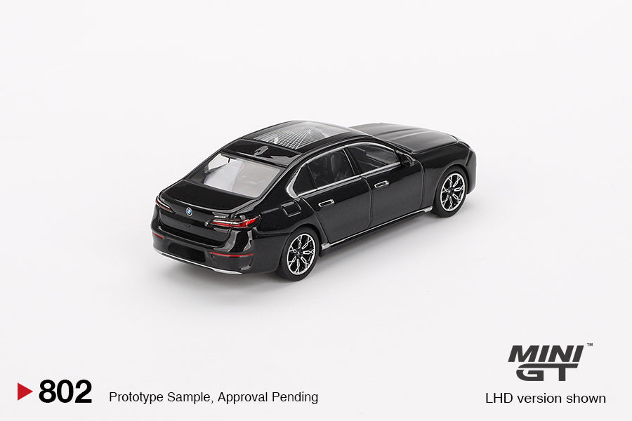 #802 - BMW i7 xDrive60 (Black Sapphire)