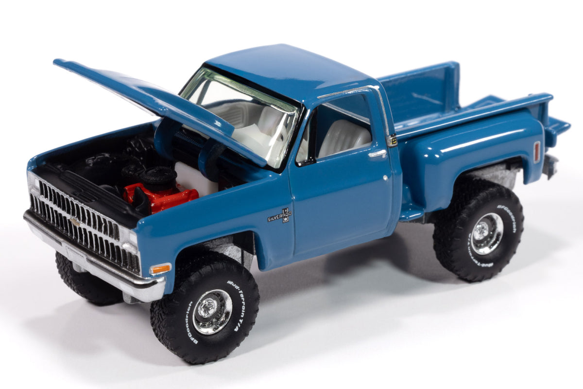 1981 Chevy Silverado Stepside (Medium Blue)