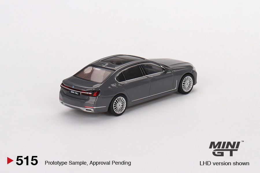 #515 - BMW 750Li xDrive Bernina (Grey Amber Effect)