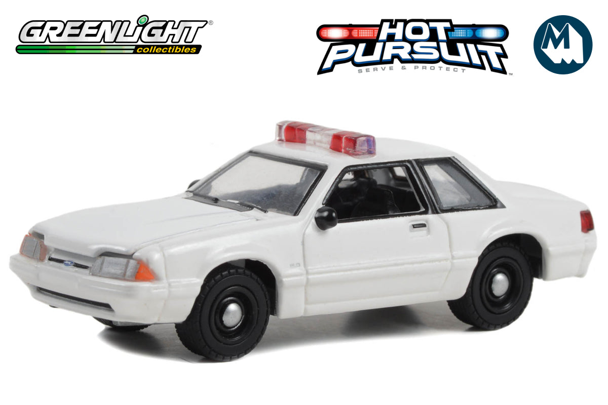 Hot Pursuit 1987-93 Ford Mustang SSP with lights (White)