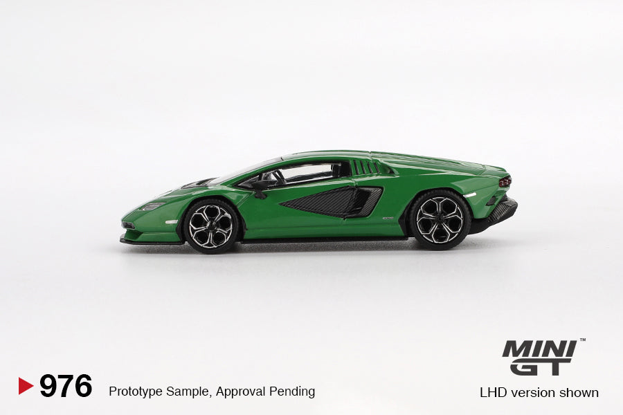 #976 - Lamborghini Countach LPI 800-4 Verde Medio