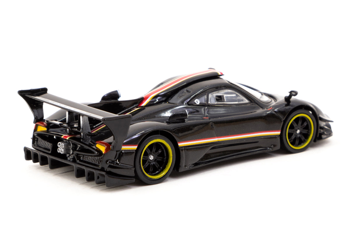 Pagani Zonda Revolución - Nero Oro