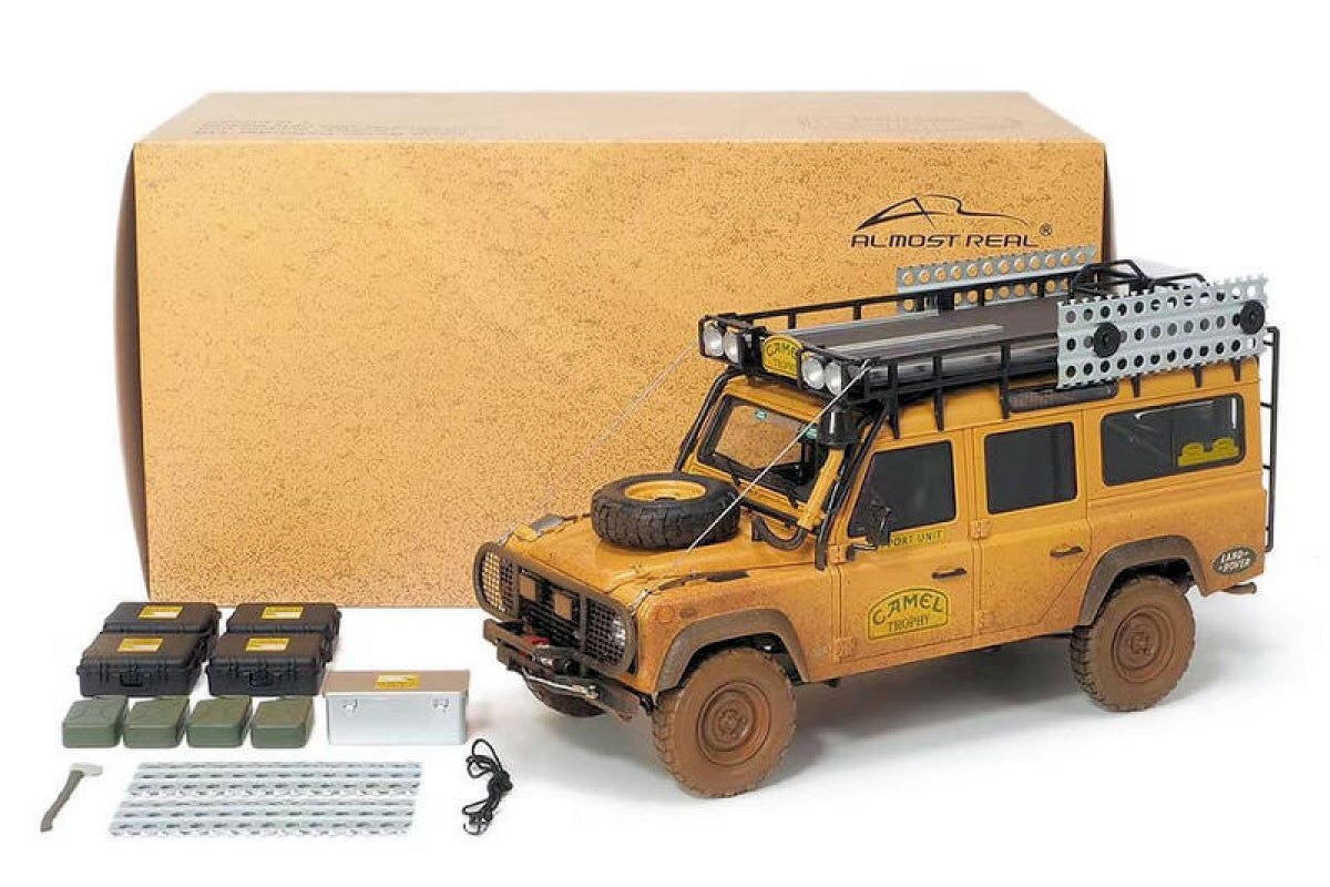 1:18 - Land Rover Defender 110 "Camel Trophy" Support Unit, Sabah-Malaysai 1993 (Dirty Version)