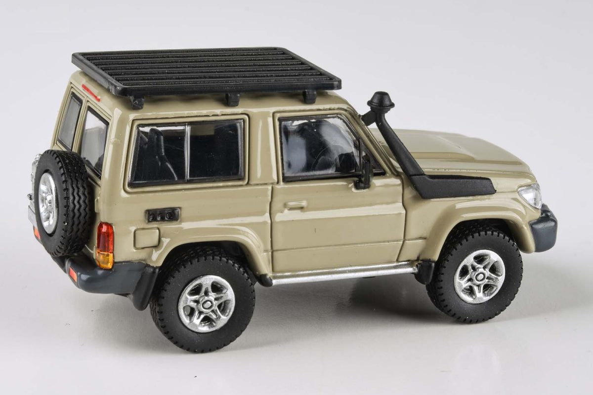 1971 Toyota Land Cruiser (Sandy Taupe)