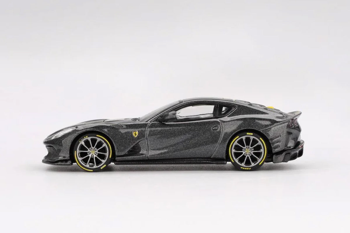 Ferrari 812 Competizione (Giallo Competizione)