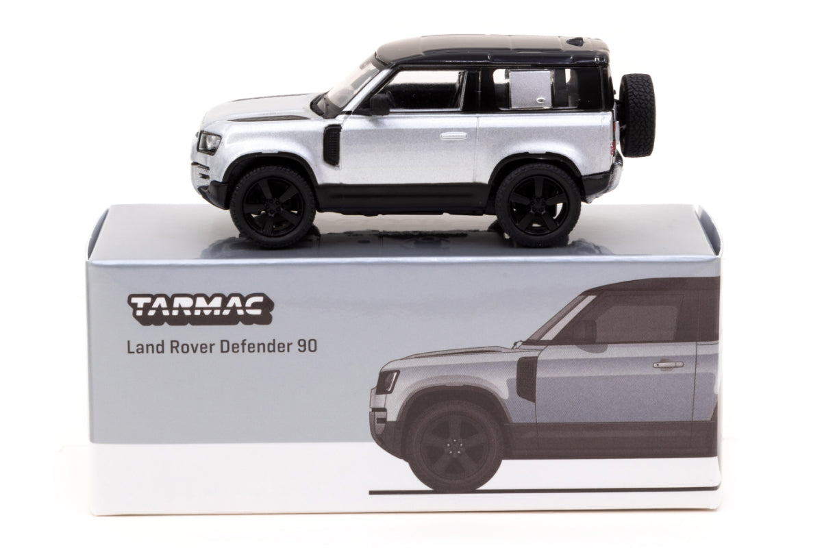 Land Rover Defender 90 (Silver Metallic)