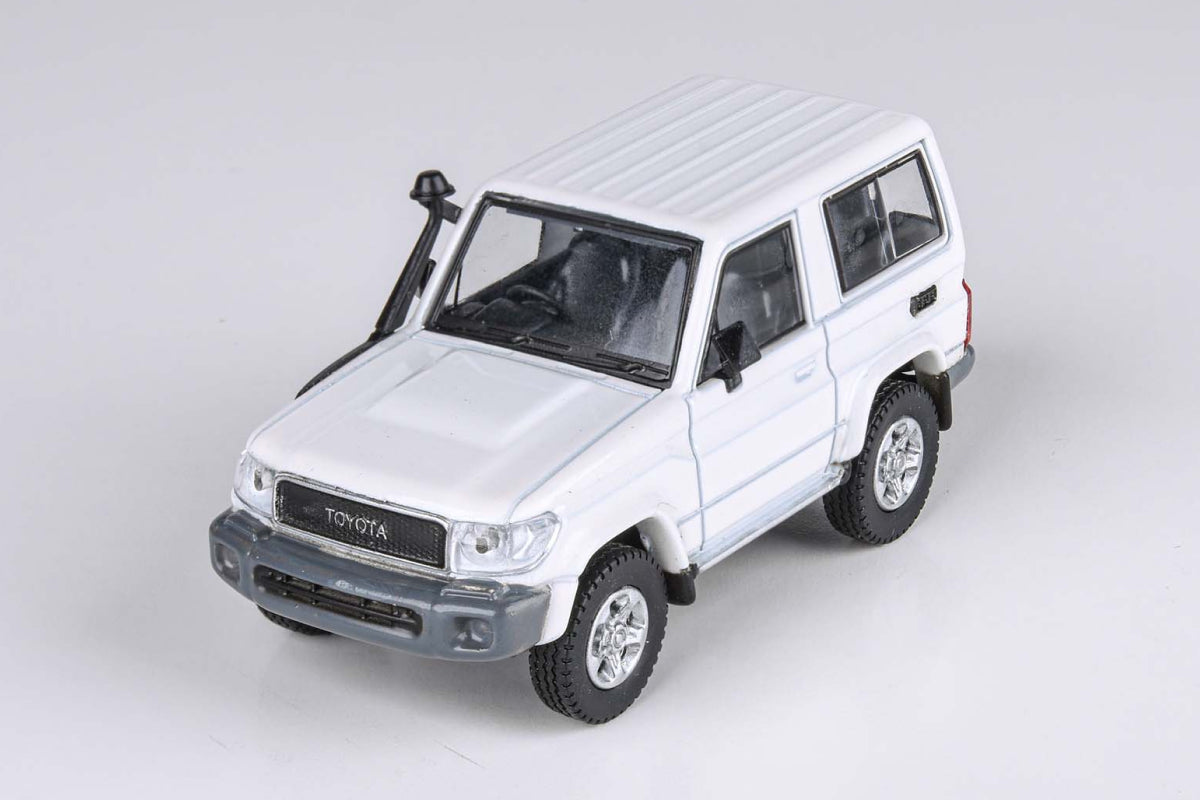 2014 Toyota Land Cruiser 71 SWB (French Vanilla)