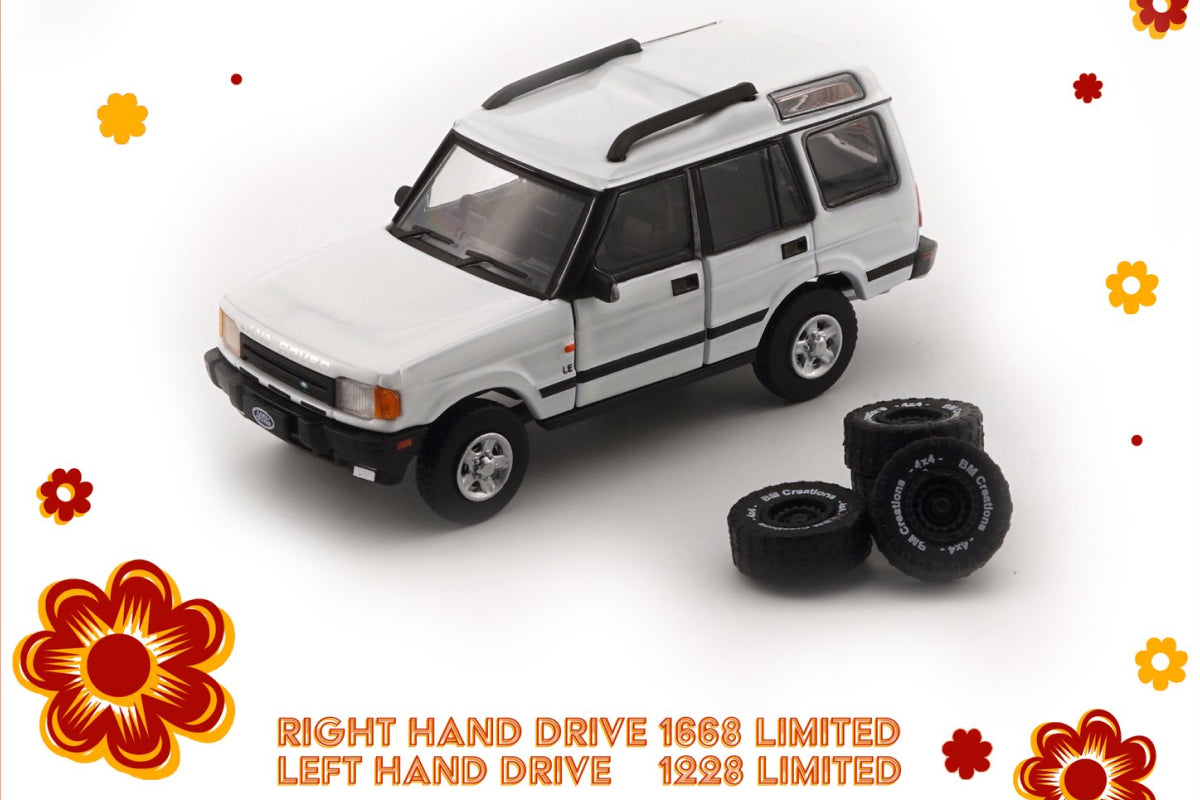 1998 Land Rover Discovery 1 with extra wheels (White)