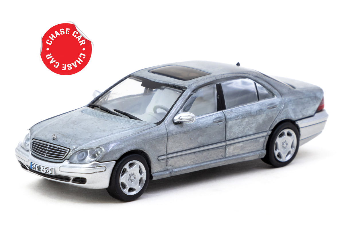 Mercedes-Benz S-Class (Brilliant Silver Metallic)