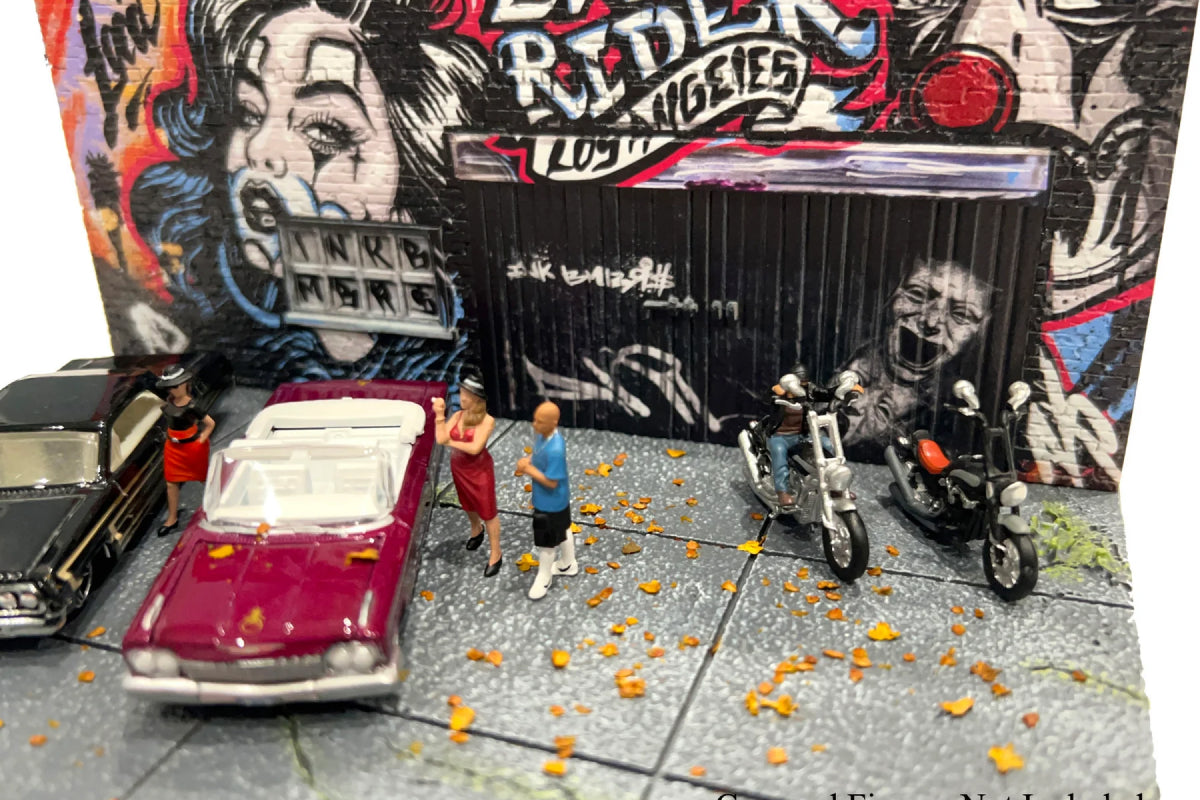 1:64 American Diorama Street Art Diorama - LA Lowrider (AD-2423)
