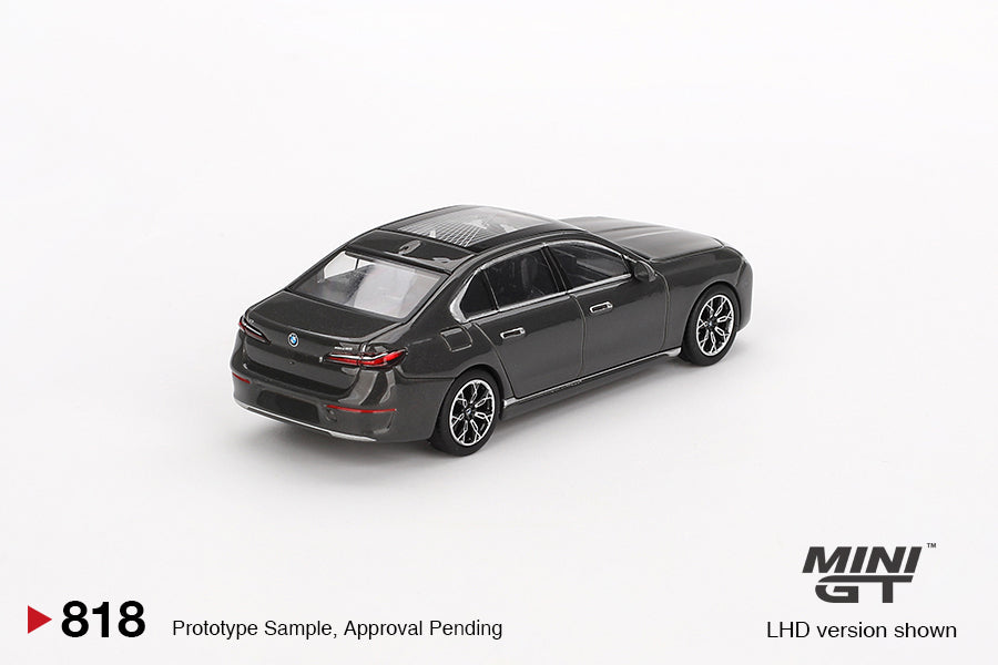 #818 - BMW i7 xDrive60 (Dravit Grey)
