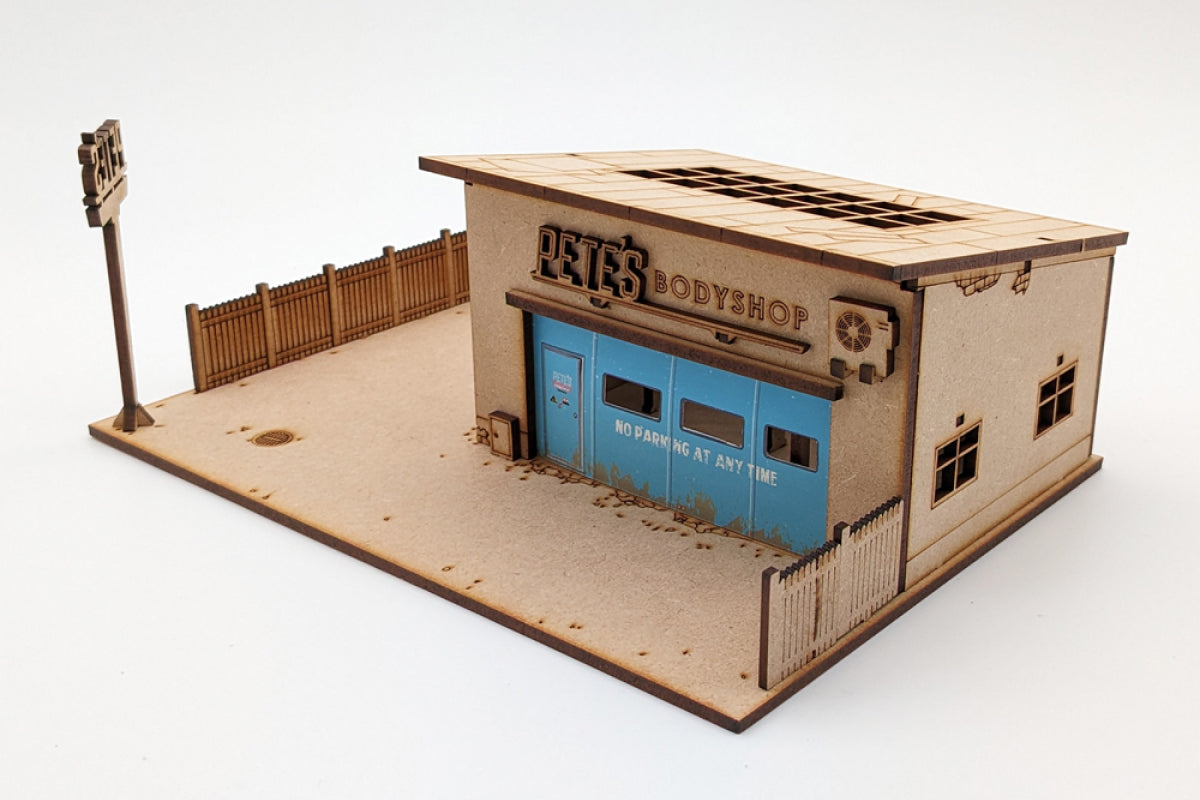 1:64 Diorama Kit - Pete's Bodyshop