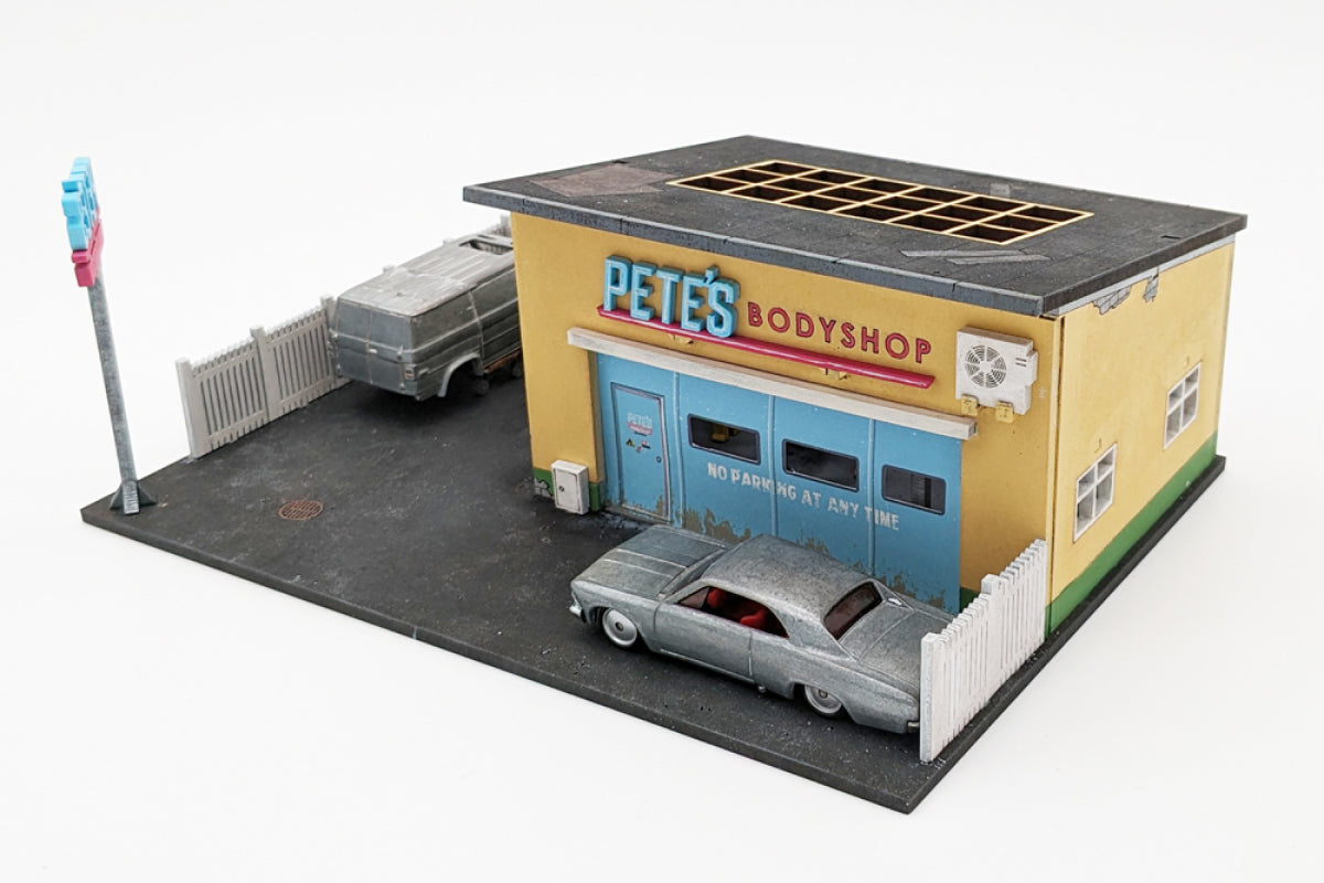 1:64 Diorama Kit - Pete's Bodyshop