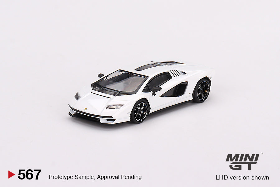 #567 - Lamborghini Countach LPI 800-4 Bianco Siderale