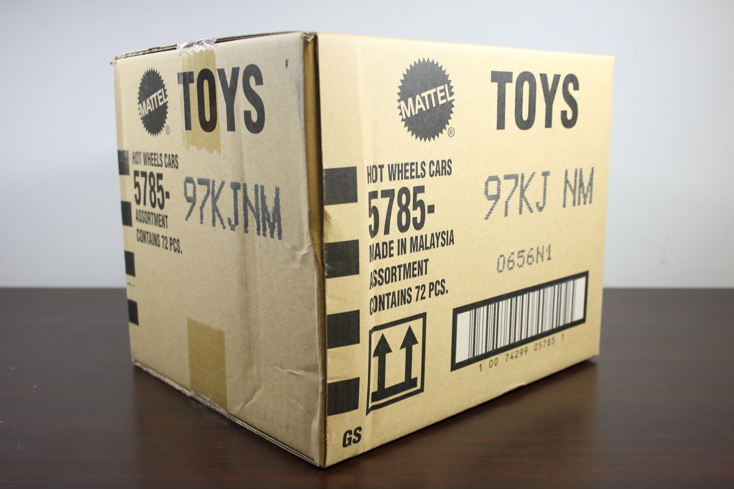 Hot Wheels Mainline Case - 2026 J (5785-97KJNM)