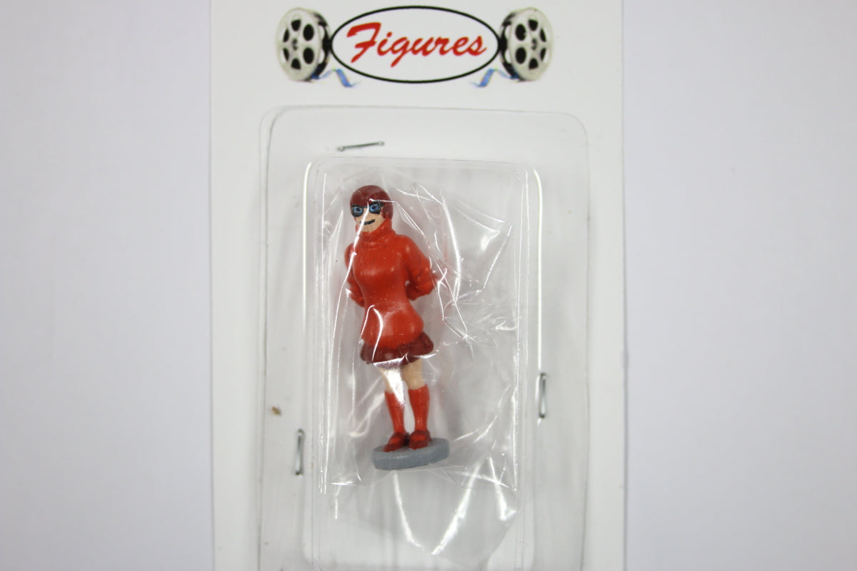 1:43 - Vilma Figure
