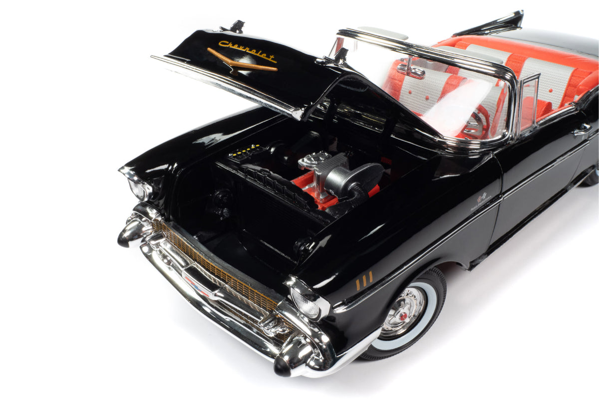 1:18 - 1957 Chevrolet Bel Air Convertible / James Bond. Dr No.