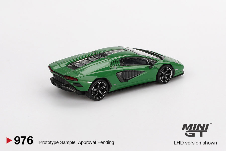 #976 - Lamborghini Countach LPI 800-4 Verde Medio
