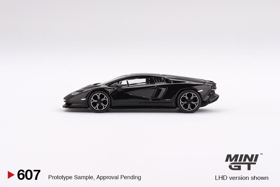 #607 - Lamborghini Countach LPI 800-4 Nero Maia