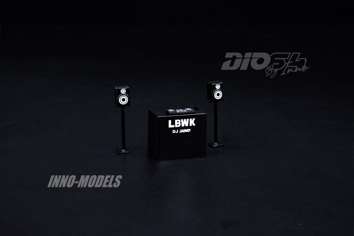 Liberty Walk Auto Salon Diorama, including LBWK Chrome and 3 figures