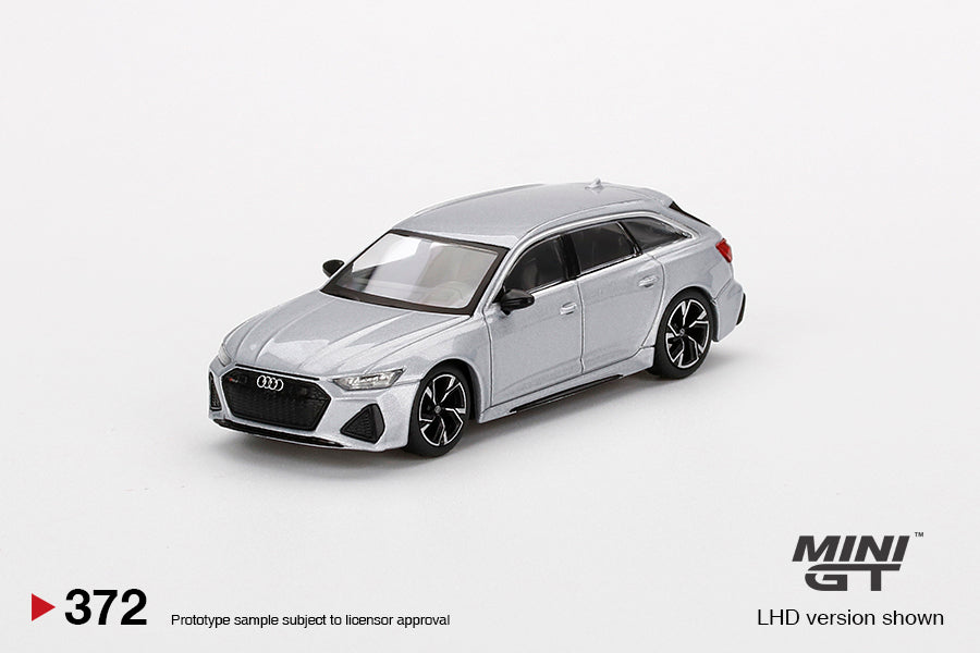 #372 - Audi RS 6 Avant Carbon Black Edition (Florett Silver)