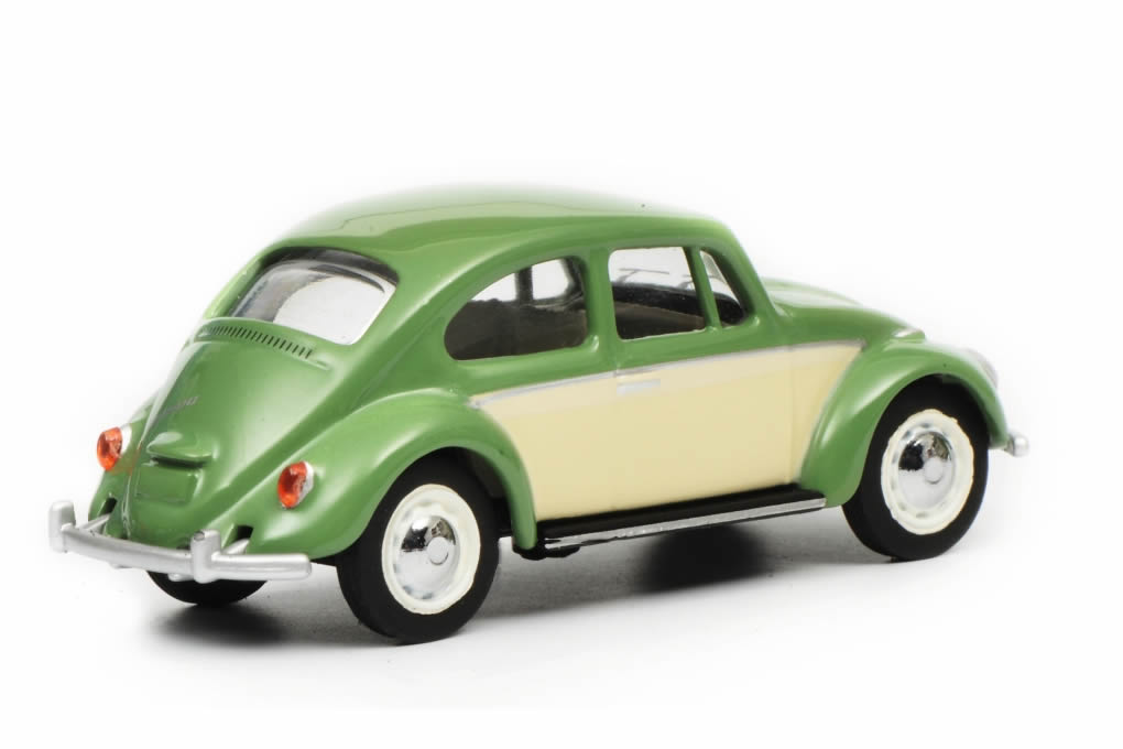 Volkswagen Beetle (Green/Beige)