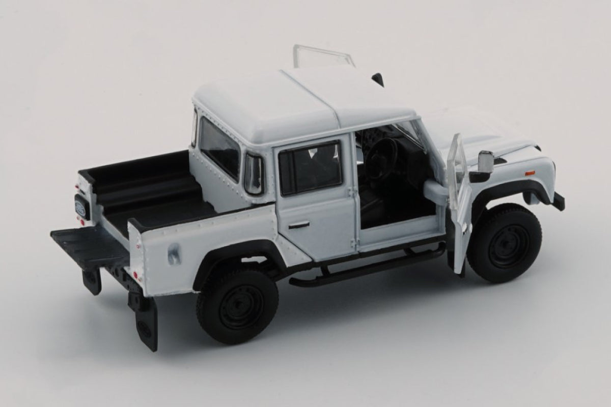 2016 Land Rover Defender 110 Pick Up (White)