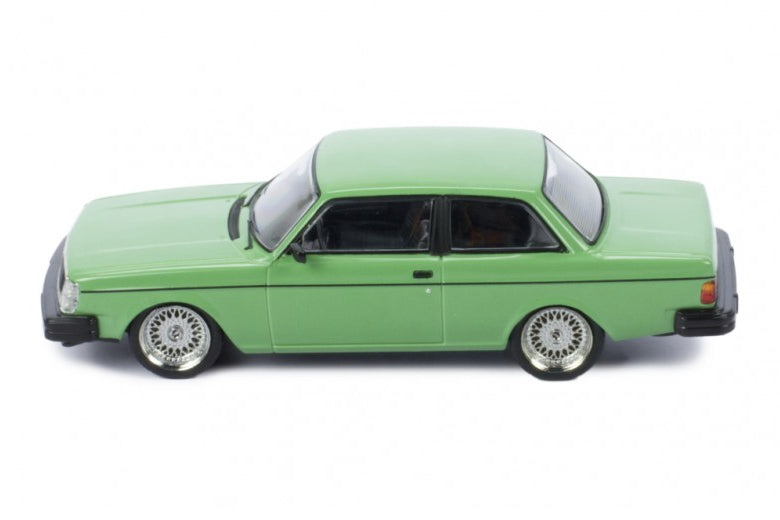 1:43 - Volvo 242 1980 (Green)