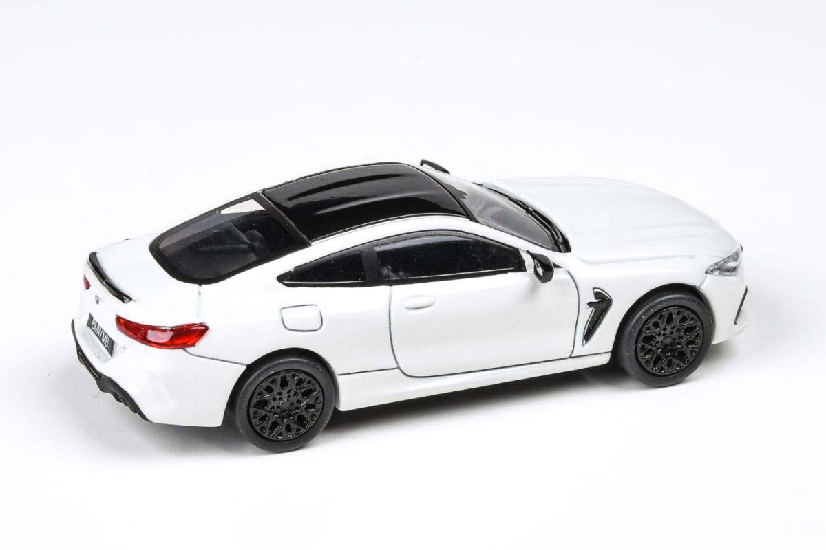 BMW M8 Coupe - Alphine White