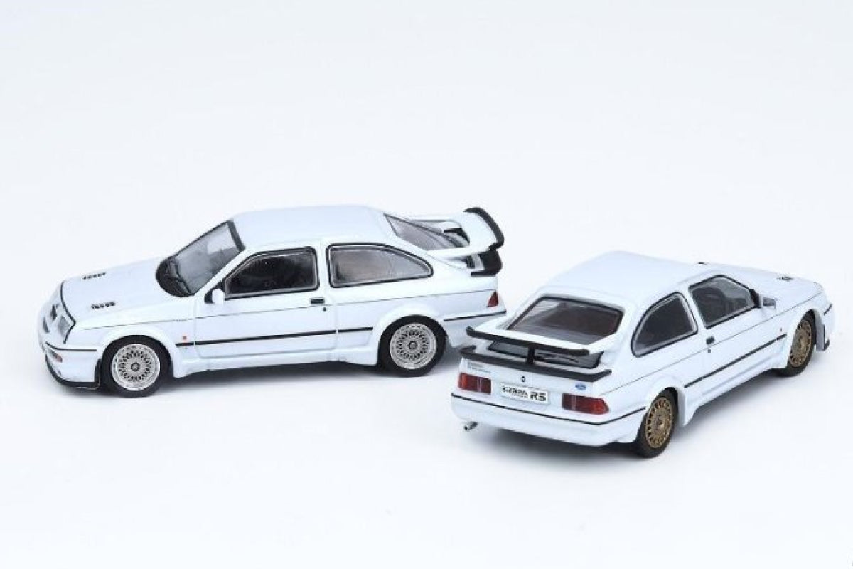 Ford Sierra RS500 Cosworth - 1986 (Diamond White) with extra wheels