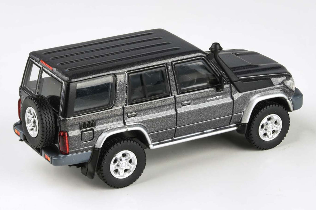 Toyota Land Cruiser 76 (Graphite Grey)