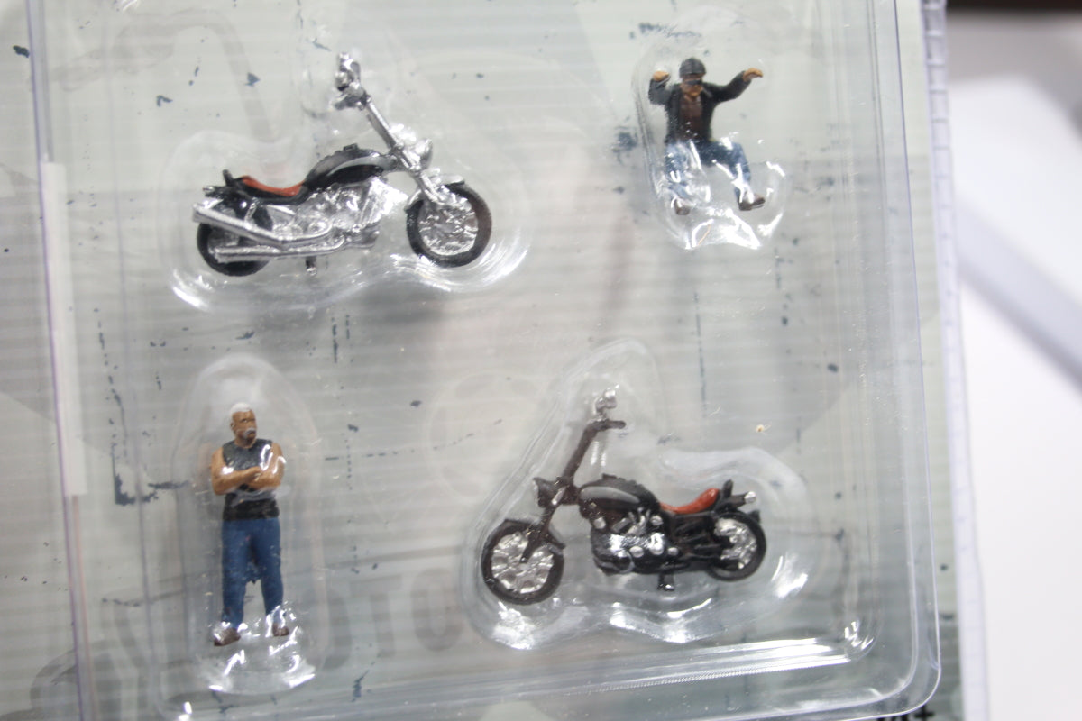 1:64 American Diorama Motomania #5 (AD-76512)