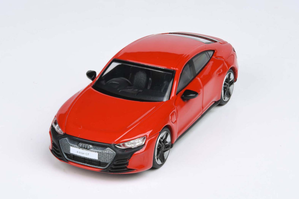 Audi RS e-tron GT (Tango Red)