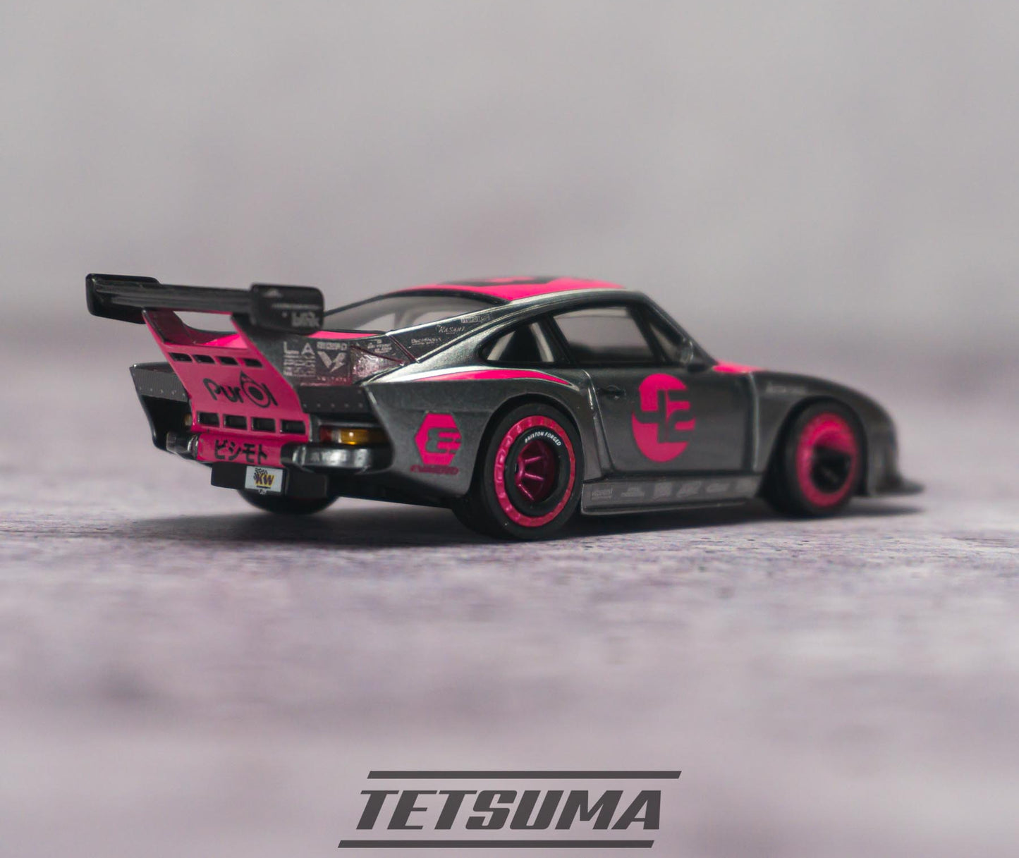 Bisimoto Engineering 935 K3V EVMOTO (Metallic Grey with Pink Livery)
