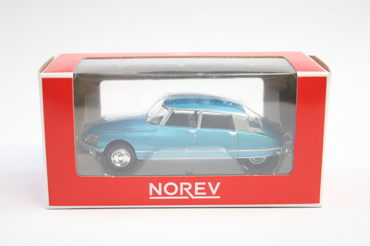 Citroën DS 23 Pallas 1972 (Blue Metallic)