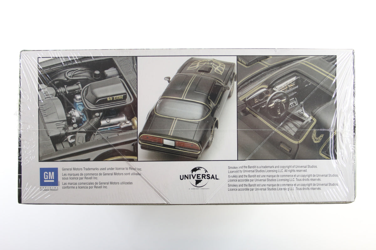 1:25 - Smokey and the Bandit / '77 Pontiac Firebird (Model Kit)