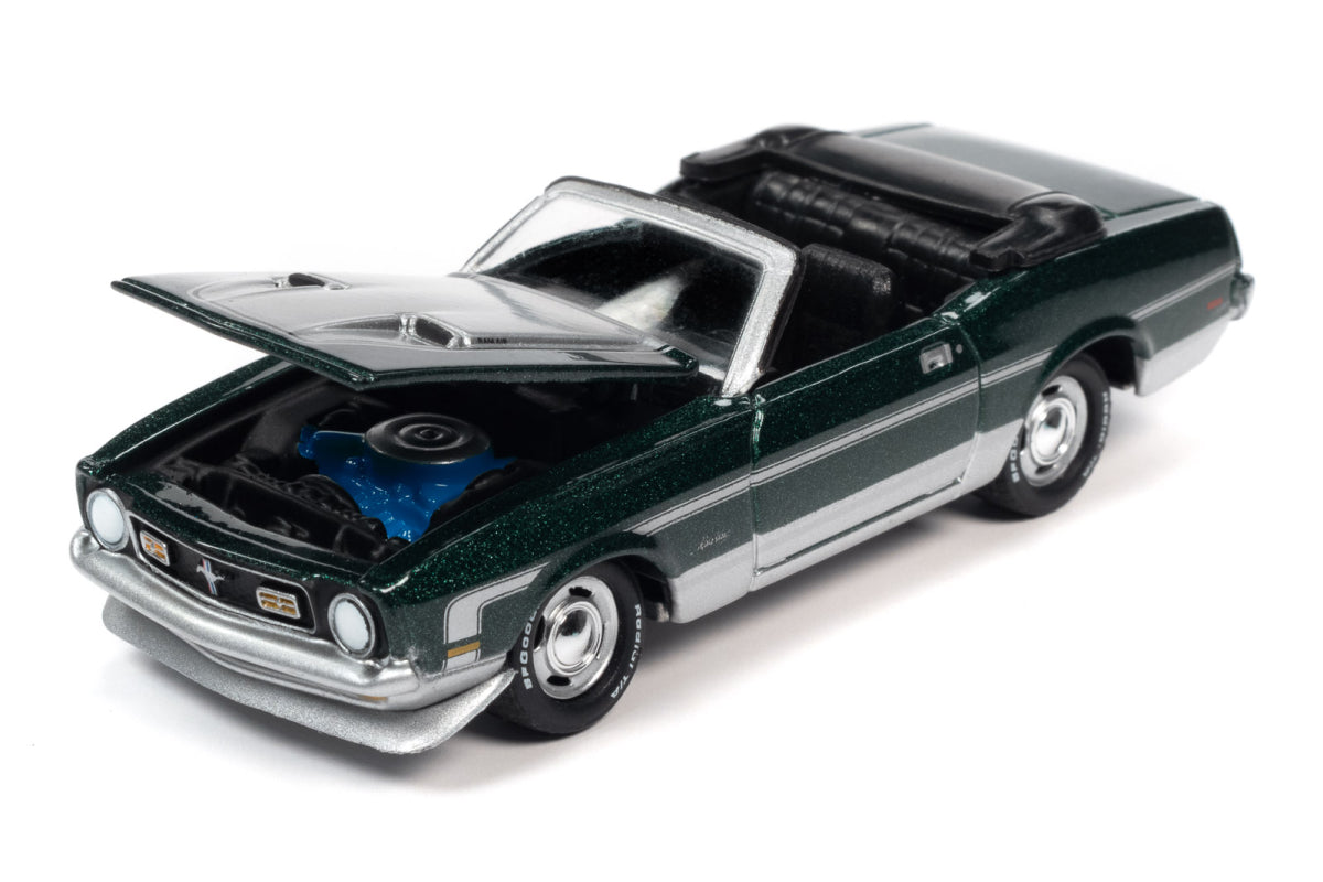 1972 Ford Mustang Convertible / 1972 Chevy Chevelle Heavy Chevy - Class of 1972 (Version B)