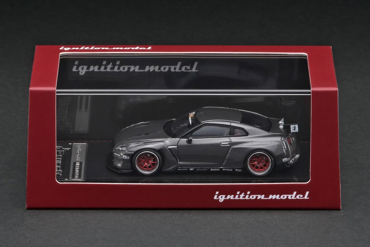Pandem R35 GT-R (Gun Metallic)