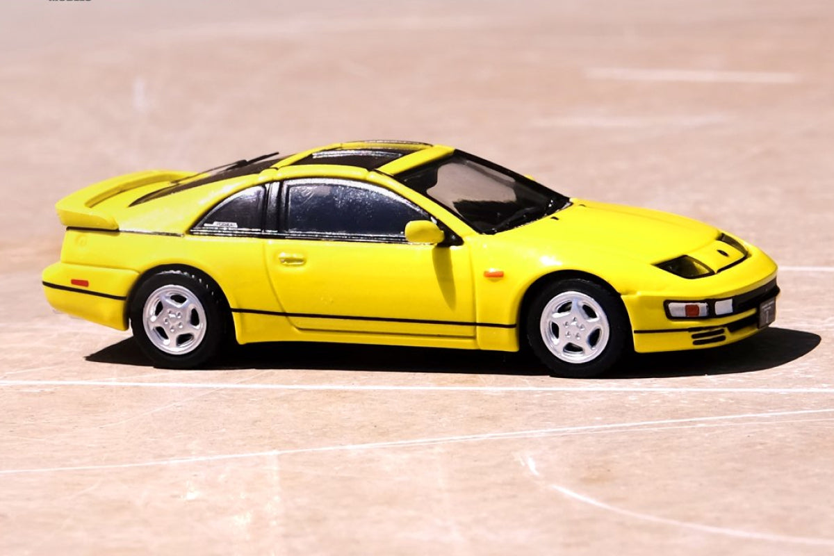 Nissan Fairlady Z Z32 with extra wheels (Yellow Pearlglow)