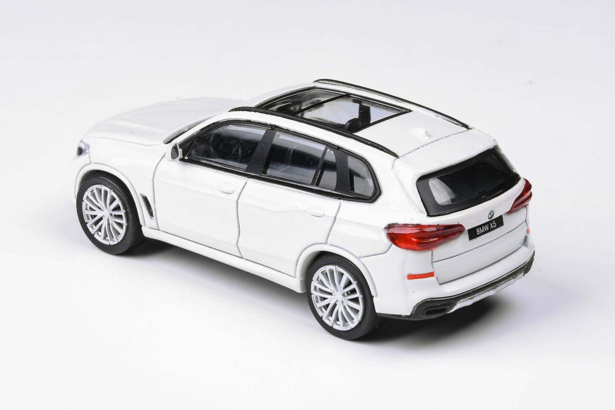BMW X5 - Mineral White
