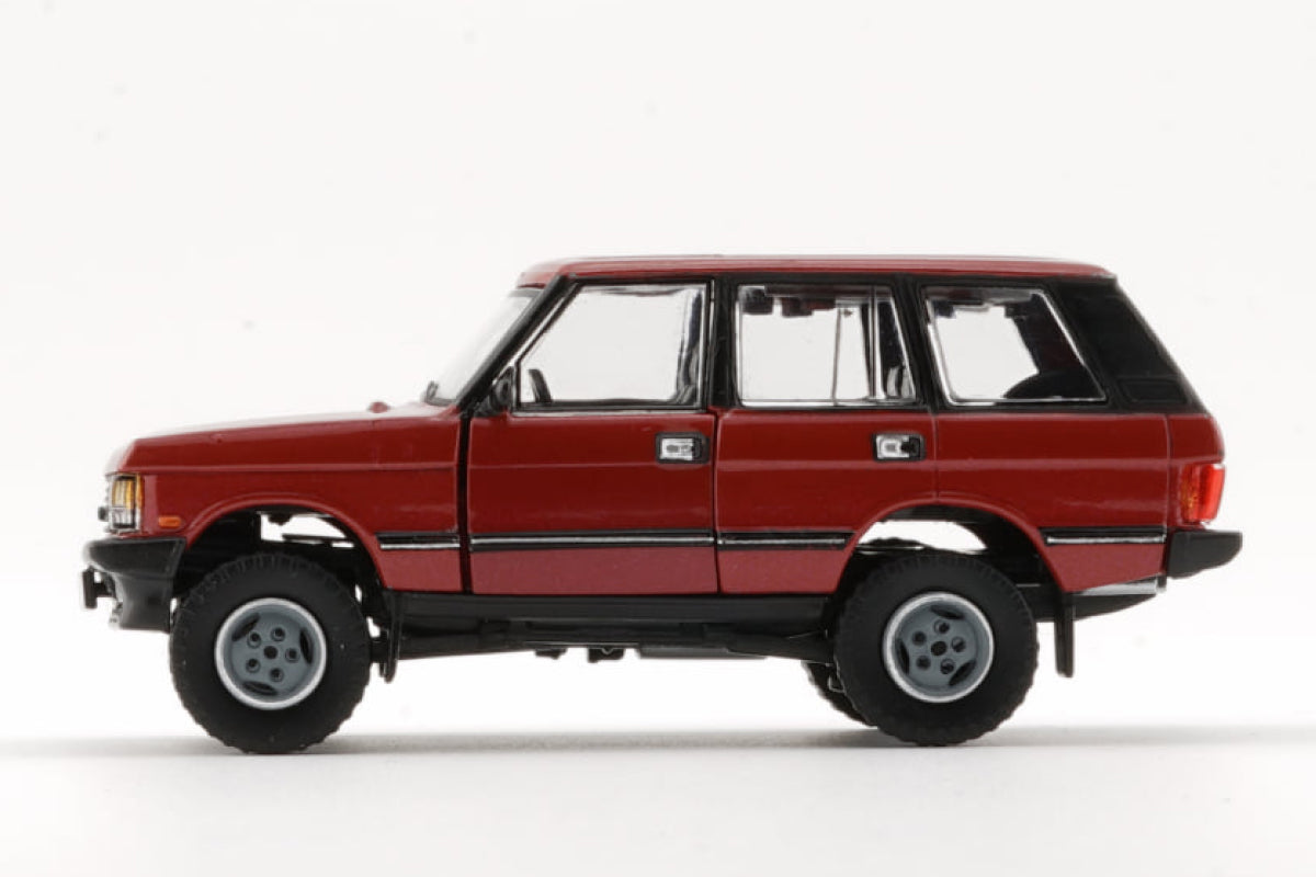 1992 Range Rover Classic LSE with an extra set of off road tyres (Red)