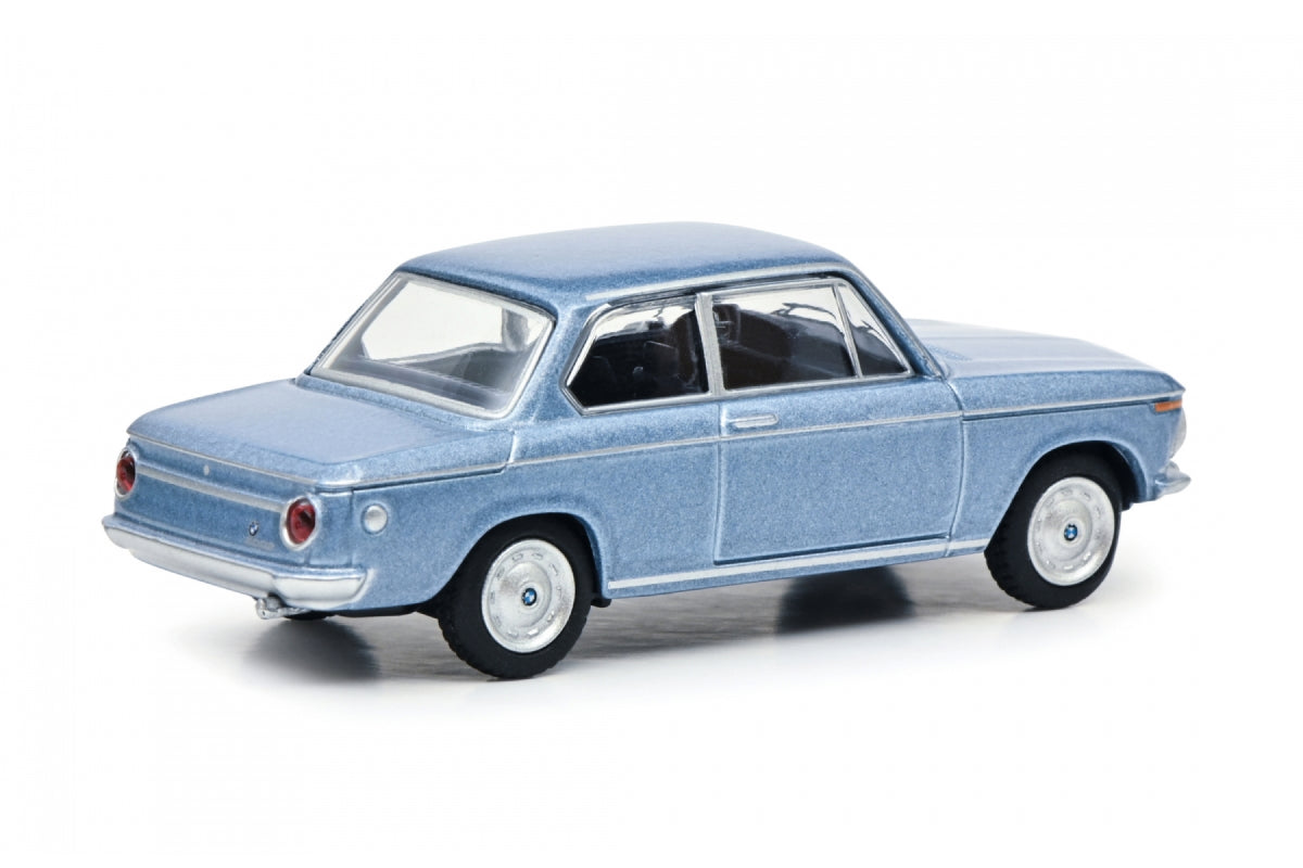 #06 - BMW 2002