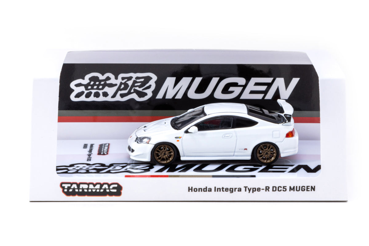 Honda Integra Type-R DC5 MUGEN Championship White with Oil Can