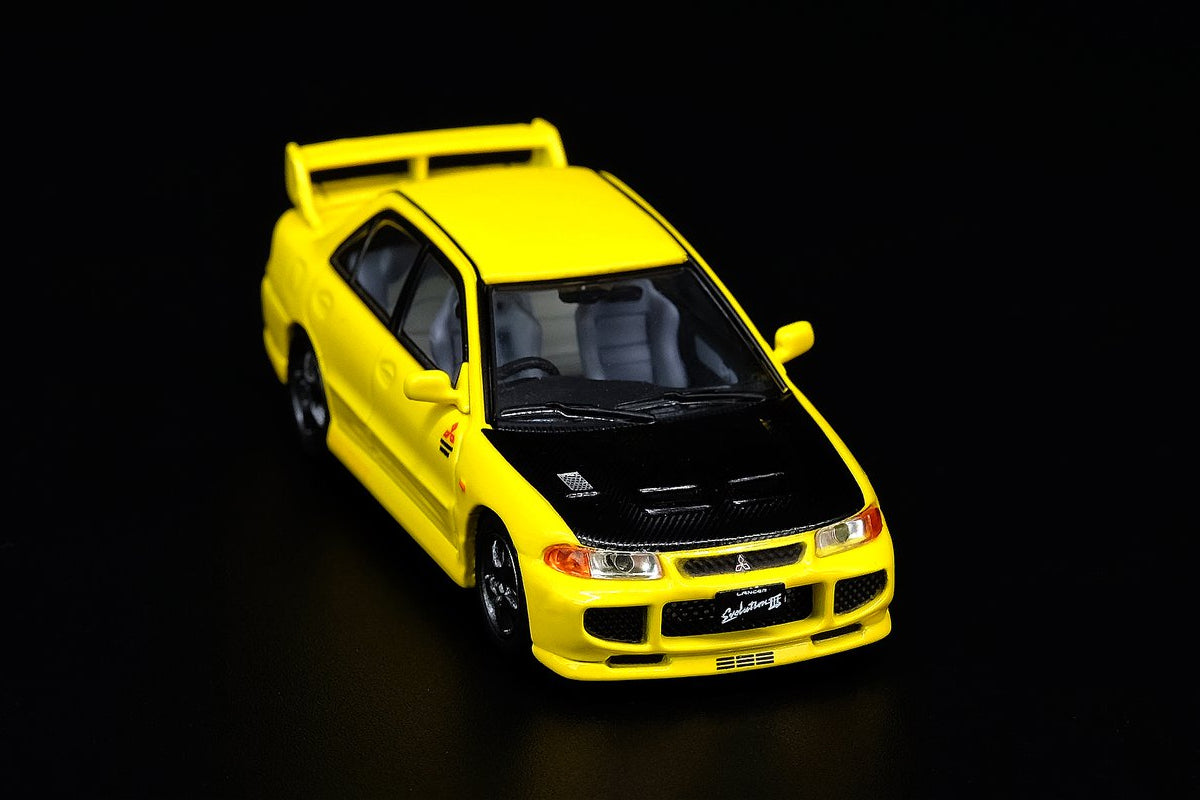 Mitsubishi Lancer Evolution III - Yellow with extra wheels and alternative bonnet decal
