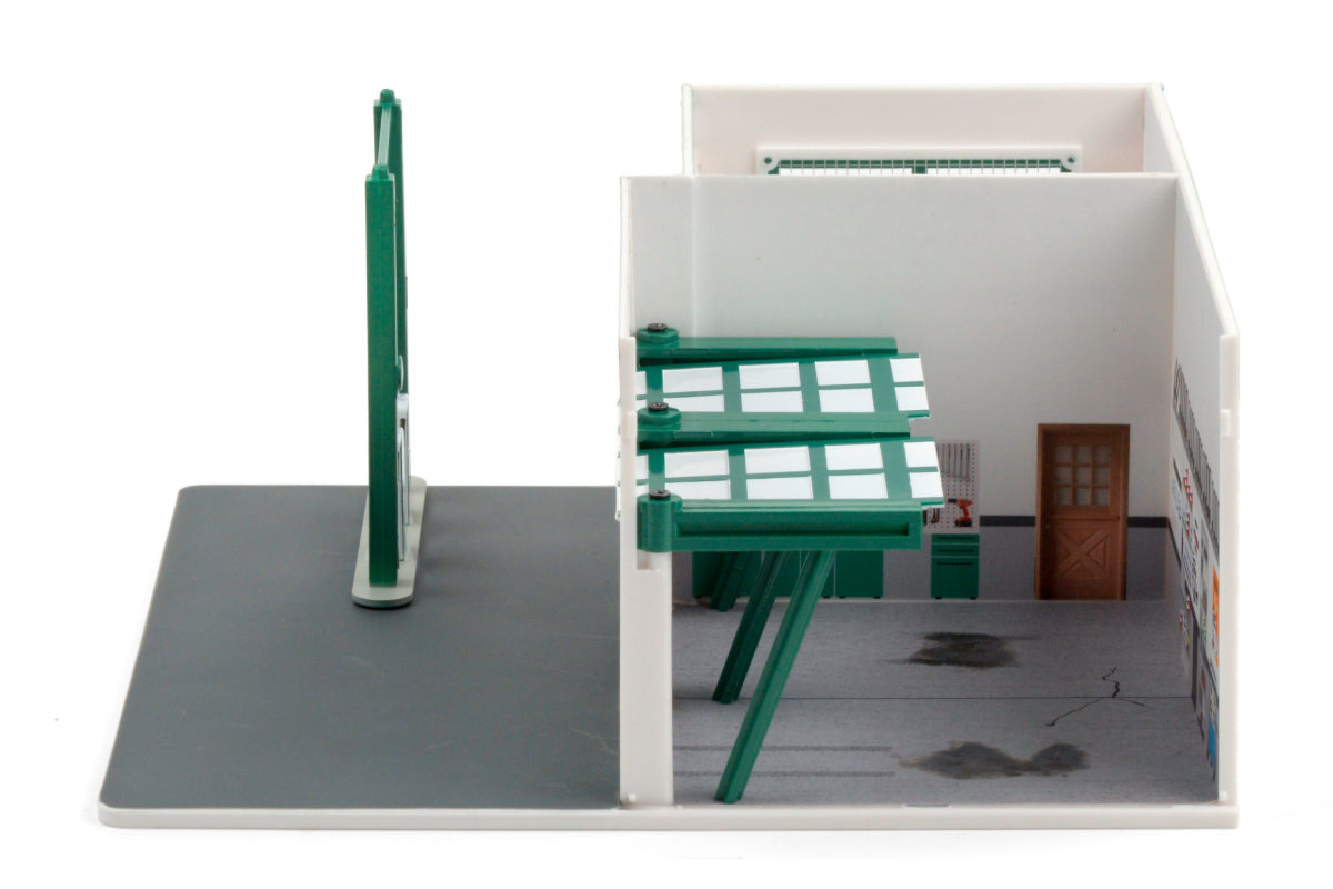 Vintage Gas Station Mobico / Christine (Series 7)