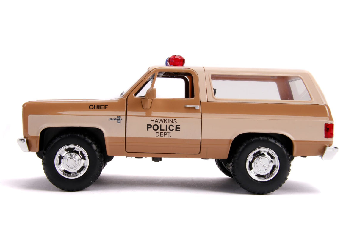 1:24 - Stranger Things / Hopper's Chevy Blazer with Police Badge