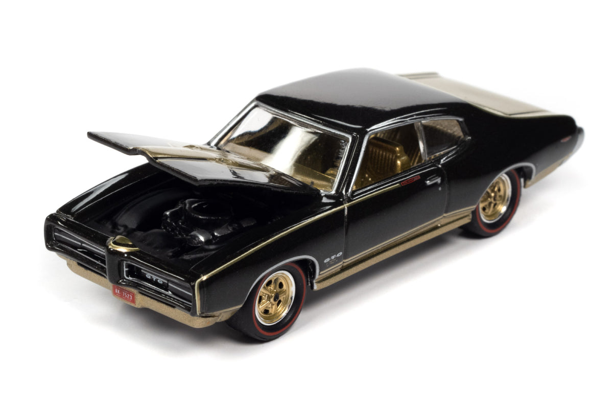 1966 Pontiac GTO / 1969 Pontiac GTO Royal Bobcat (Version A)