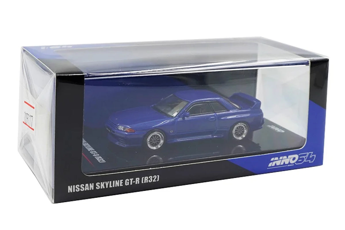 Nissan Skyline GTR R32 with extra wheels and decals (Blue)