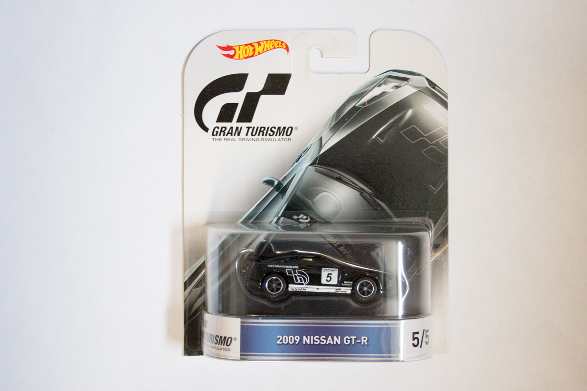 Hot Wheels Retro Entertainment 2016 Mix 3 / Gran Turismo - 2009 Nissan GT-R