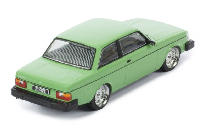 1:43 - Volvo 242 1980 (Green)